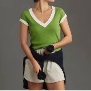 Anthropologie Pilcro Boxy V-Neck Tee green size M